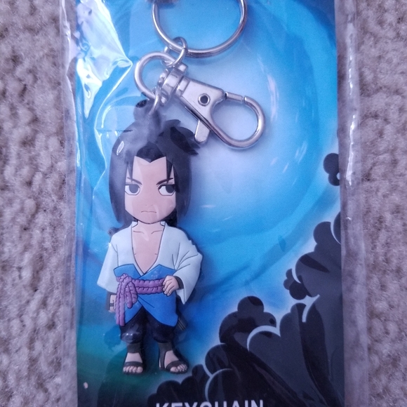NWT Naruto Shippuden Sasuke Uchiha Retro Keychain Charm - Picture 3 of 8